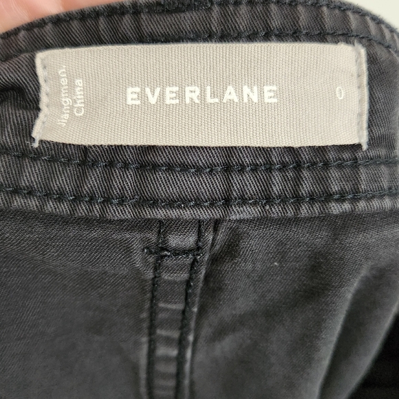 SOLD 🌟 Everlane Black The Lightweight Wide-Leg Crop Chino Pants Size 0 - Picture 12 of 16